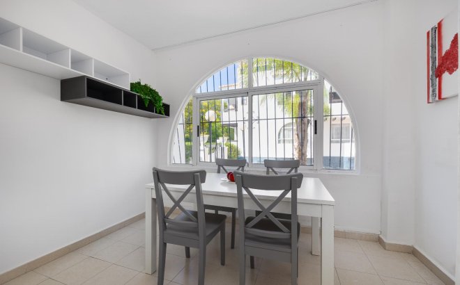 Herverkoop - Bungalow -
Torrevieja - Costa Blanca