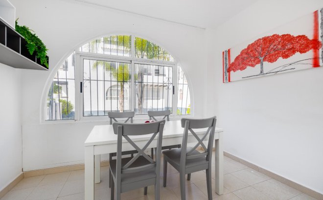 Herverkoop - Bungalow -
Torrevieja - Costa Blanca