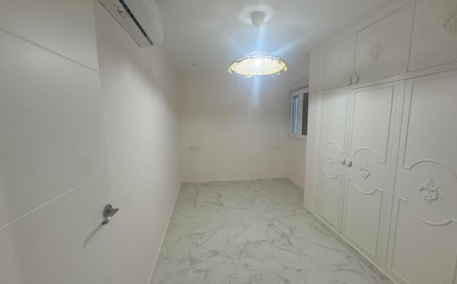 Revente - Appartement -
Torrevieja - Costa Blanca