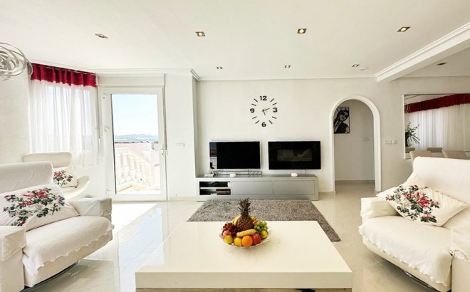 Revente - Villa -
San Miguel de Salinas - Inland