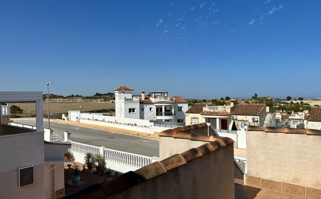Revente - Villa -
San Miguel de Salinas - Inland