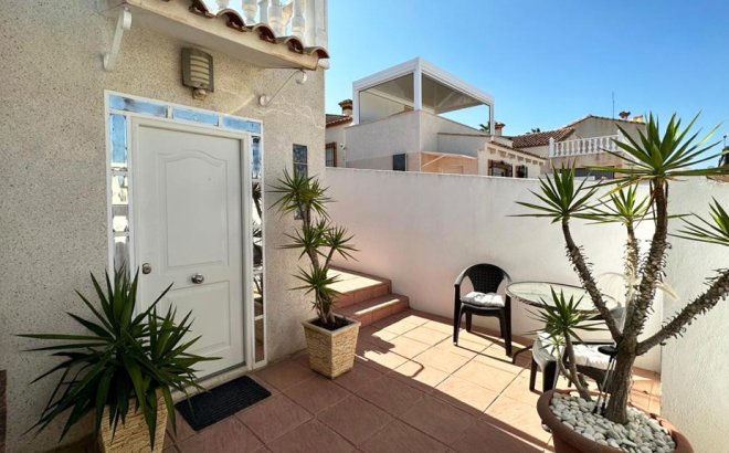 Revente - Villa -
San Miguel de Salinas - Inland
