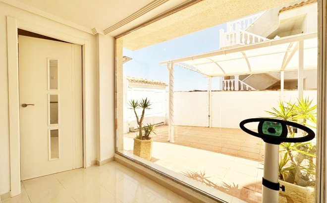 Revente - Villa -
San Miguel de Salinas - Inland