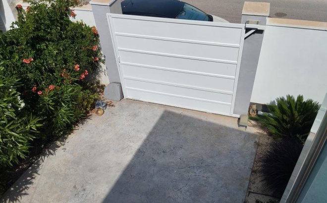 Revente - Villa -
Torrevieja - Torreta Florida