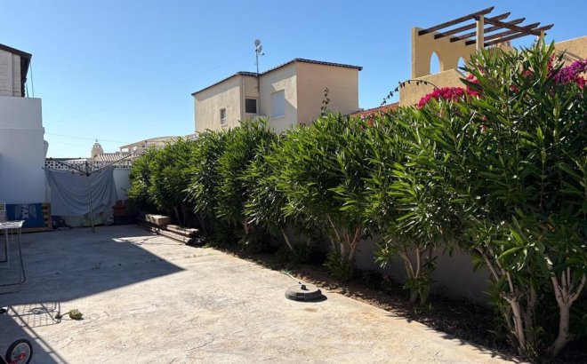 Revente - Villa -
Torrevieja - Torreta Florida