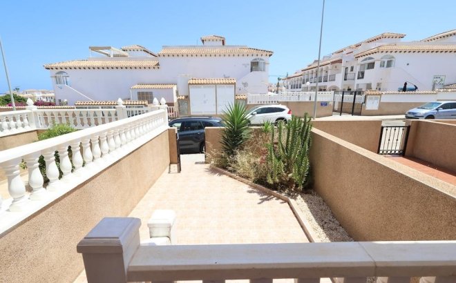 Resale - Dúplex -
Orihuela Costa - Costa Blanca