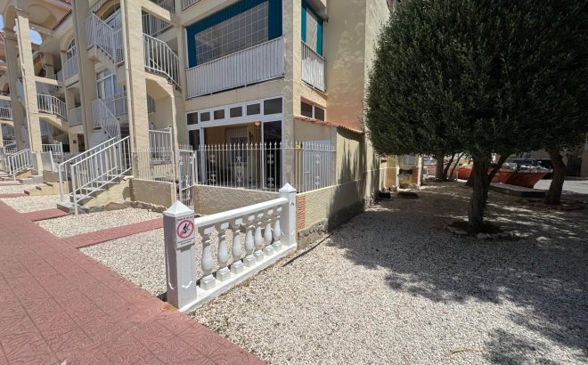 Herverkoop - Bungalow -
Torrevieja - La Siesta - El Salado - Torreta