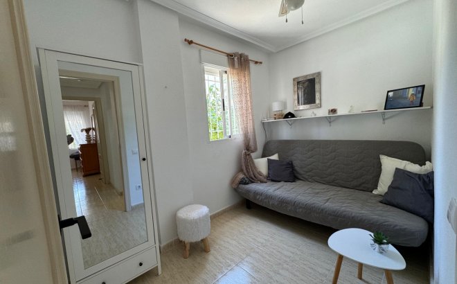 Herverkoop - Bungalow -
Torrevieja - La Siesta - El Salado - Torreta