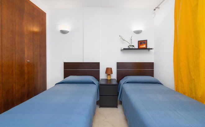 Revente - Appartement -
Torrevieja - Punta Prima
