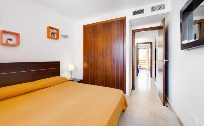 Revente - Appartement -
Torrevieja - Punta Prima