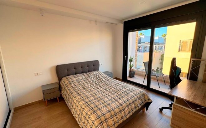 Resale - Villa -
Rojales - Ciudad Quesada