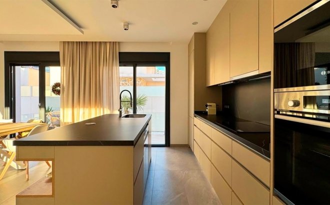 Resale - Villa -
Rojales - Ciudad Quesada
