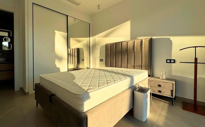 Resale - Villa -
Rojales - Ciudad Quesada