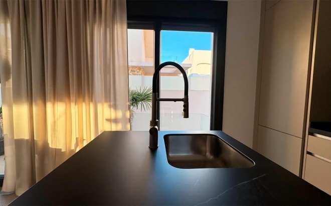 Resale - Villa -
Rojales - Ciudad Quesada