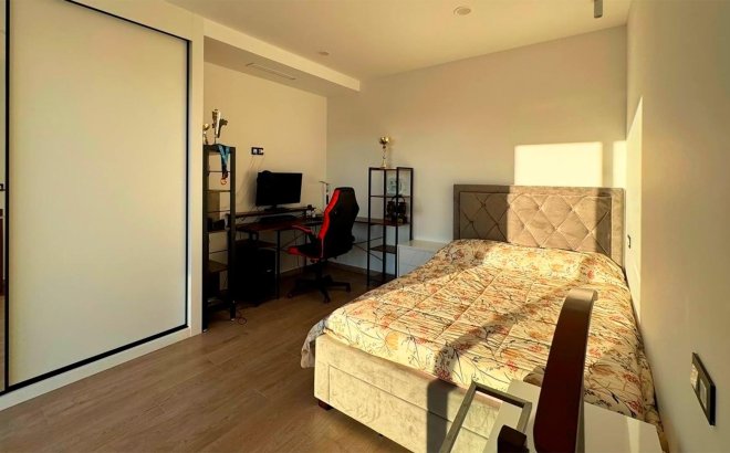 Resale - Villa -
Rojales - Ciudad Quesada