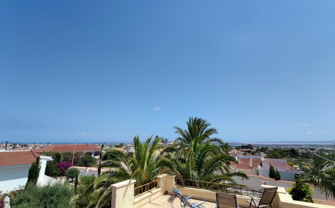 Resale - Villa -
Ciudad Quesada - Costa Blanca