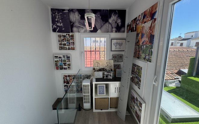 Resale - Town House -
San Miguel de Salinas - Inland