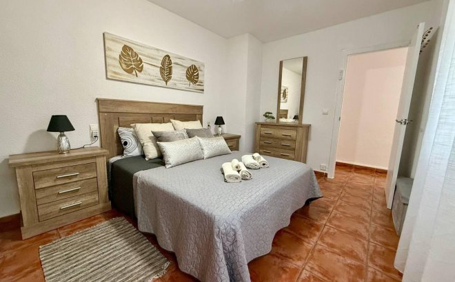 Herverkoop - Appartement -
Torrevieja - Playa del Cura