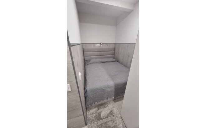 Revente - Appartement -
Torrevieja - Centro