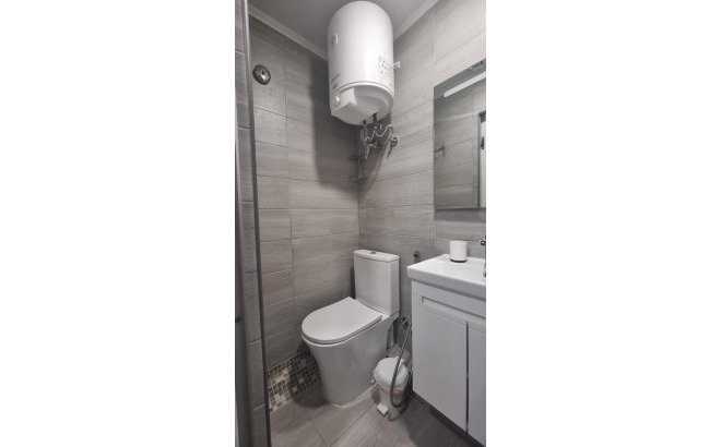 Revente - Appartement -
Torrevieja - Centro