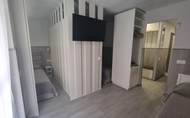 Revente - Appartement -
Torrevieja - Centro