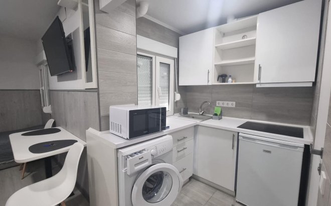 Revente - Appartement -
Torrevieja - Centro