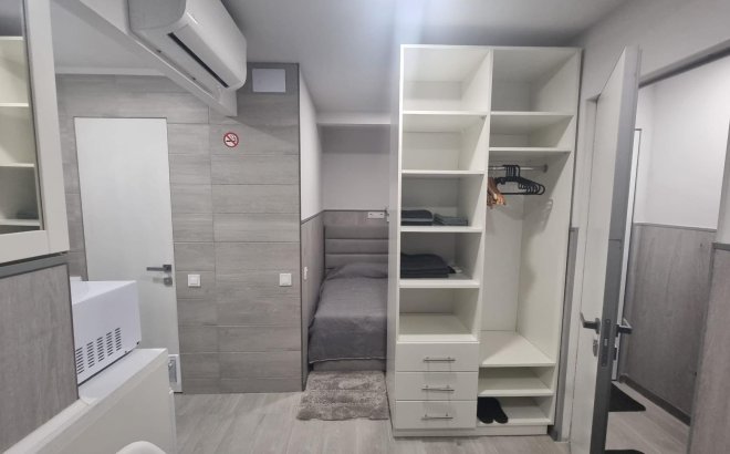 Revente - Appartement -
Torrevieja - Centro