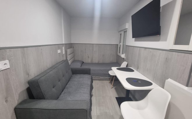 Revente - Appartement -
Torrevieja - Centro