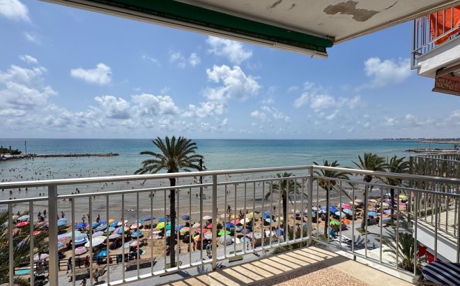 Resale - Apartment -
Torrevieja - Playa del Cura