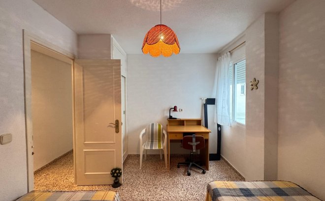 Resale - Apartment -
Torrevieja - Playa del Cura