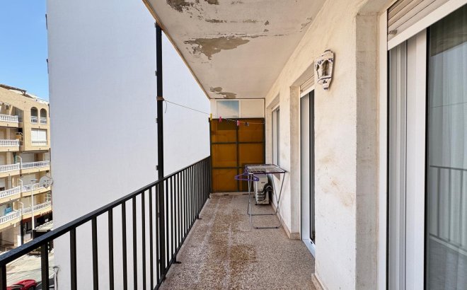 Resale - Apartment -
Torrevieja - Playa del Cura