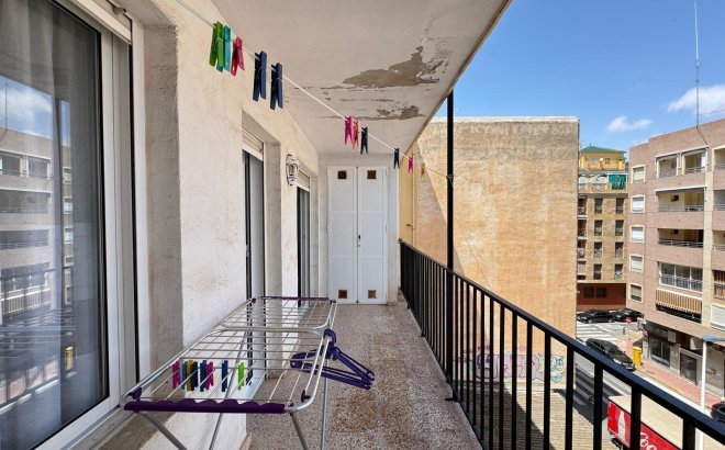 Resale - Apartment -
Torrevieja - Playa del Cura