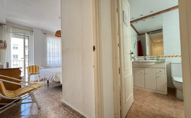Resale - Apartment -
Torrevieja - Playa del Cura