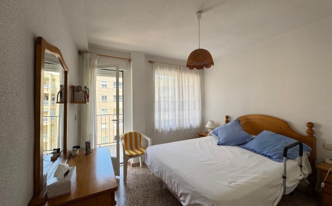 Resale - Apartment -
Torrevieja - Playa del Cura