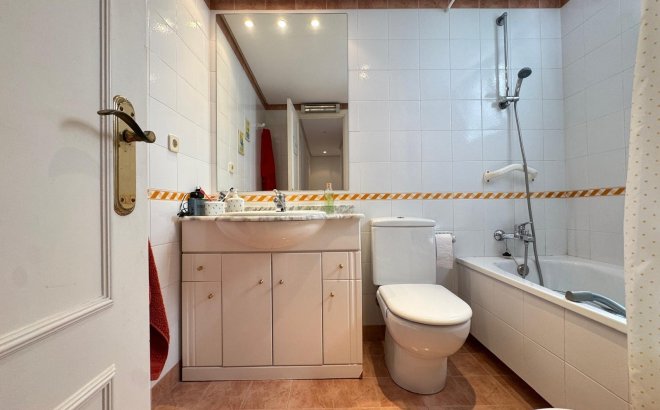 Resale - Apartment -
Torrevieja - Playa del Cura