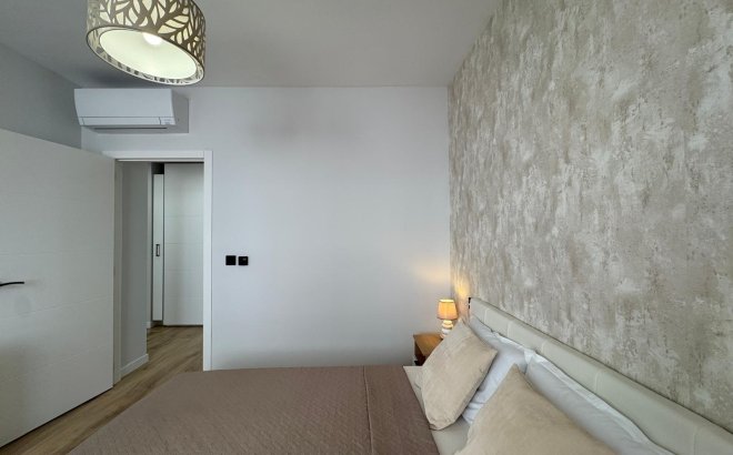Revente - Appartement -
Torrevieja - Playa del Cura