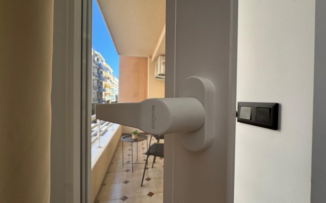 Revente - Appartement -
Torrevieja - Playa del Cura