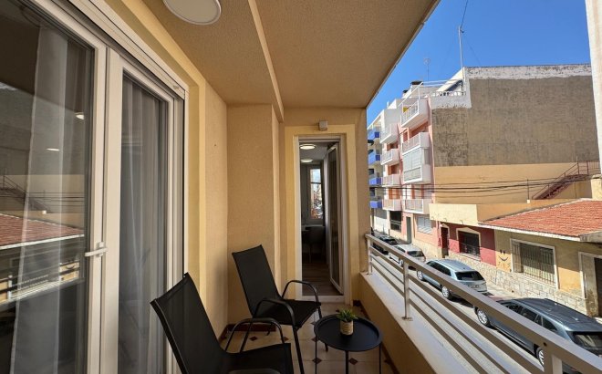 Revente - Appartement -
Torrevieja - Playa del Cura