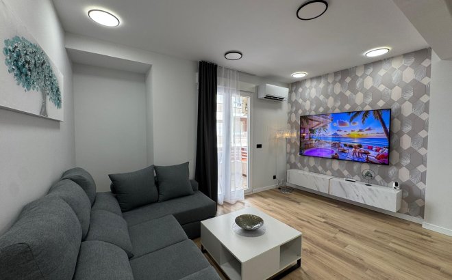 Revente - Appartement -
Torrevieja - Playa del Cura
