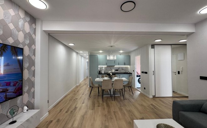 Revente - Appartement -
Torrevieja - Playa del Cura