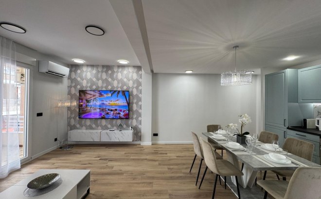 Revente - Appartement -
Torrevieja - Playa del Cura