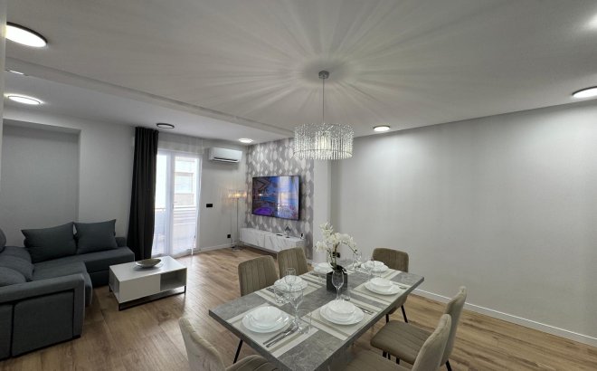 Revente - Appartement -
Torrevieja - Playa del Cura