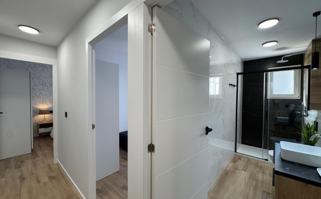 Revente - Appartement -
Torrevieja - Playa del Cura