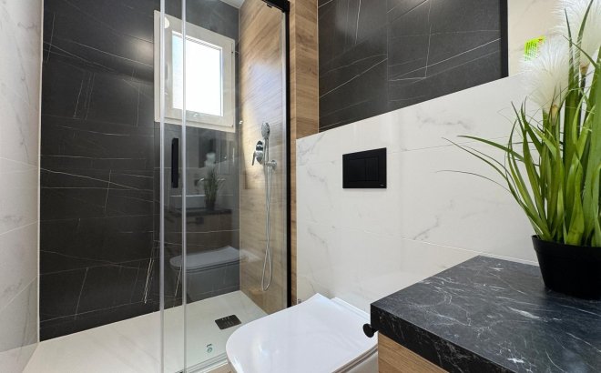 Revente - Appartement -
Torrevieja - Playa del Cura