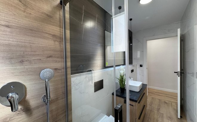 Revente - Appartement -
Torrevieja - Playa del Cura