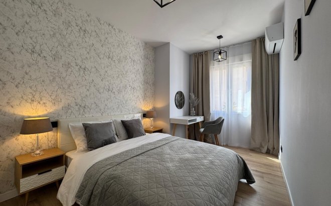 Revente - Appartement -
Torrevieja - Playa del Cura