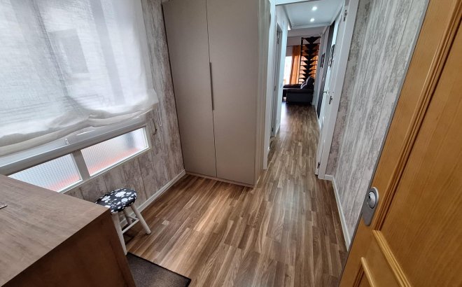 Herverkoop - Appartement -
Torrevieja - Centro
