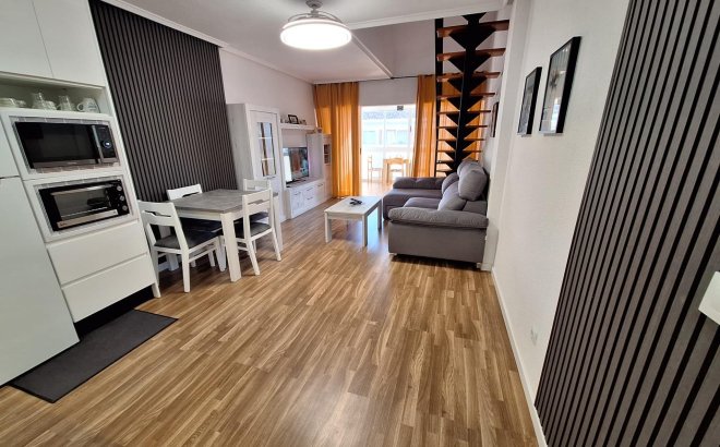 Herverkoop - Appartement -
Torrevieja - Centro
