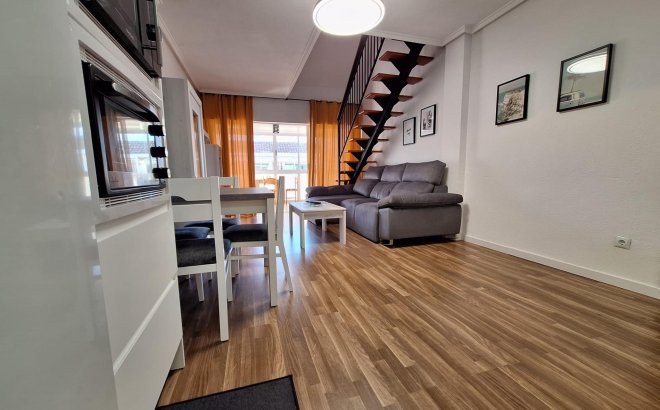 Herverkoop - Appartement -
Torrevieja - Centro