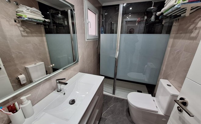 Herverkoop - Appartement -
Torrevieja - Centro